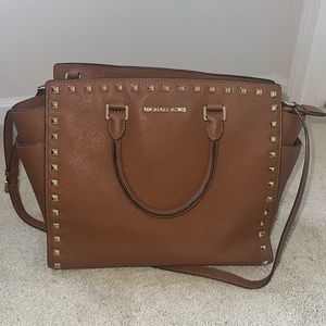 Micheal Kors bag, great condition.